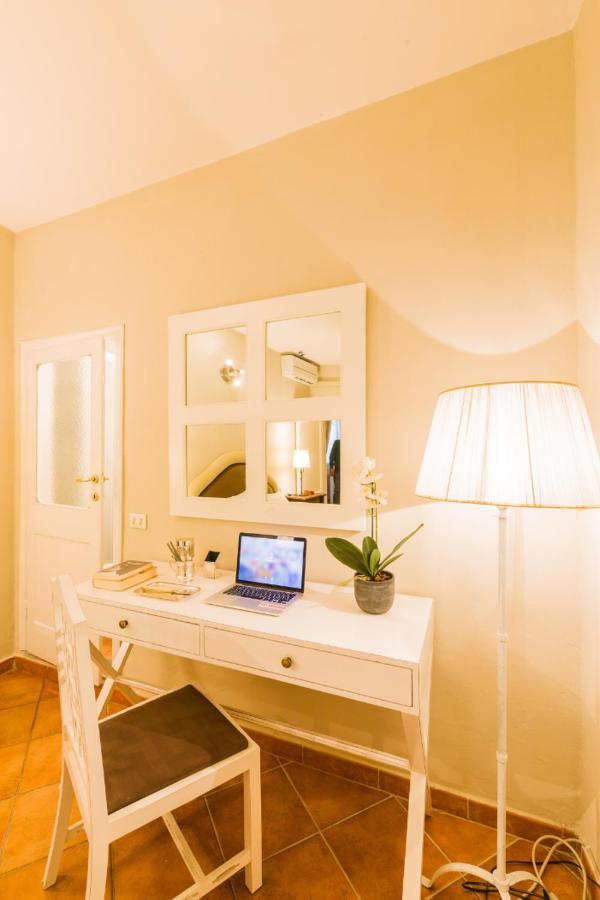 Flat Sole In The Hearth Of Firenze Bagian luar foto